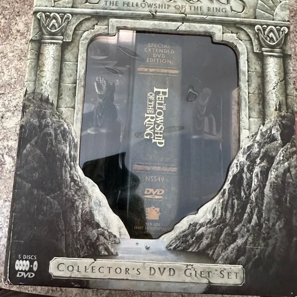 Lord of the Rings Collector's DVD Gift Set - Picture 5 of 5